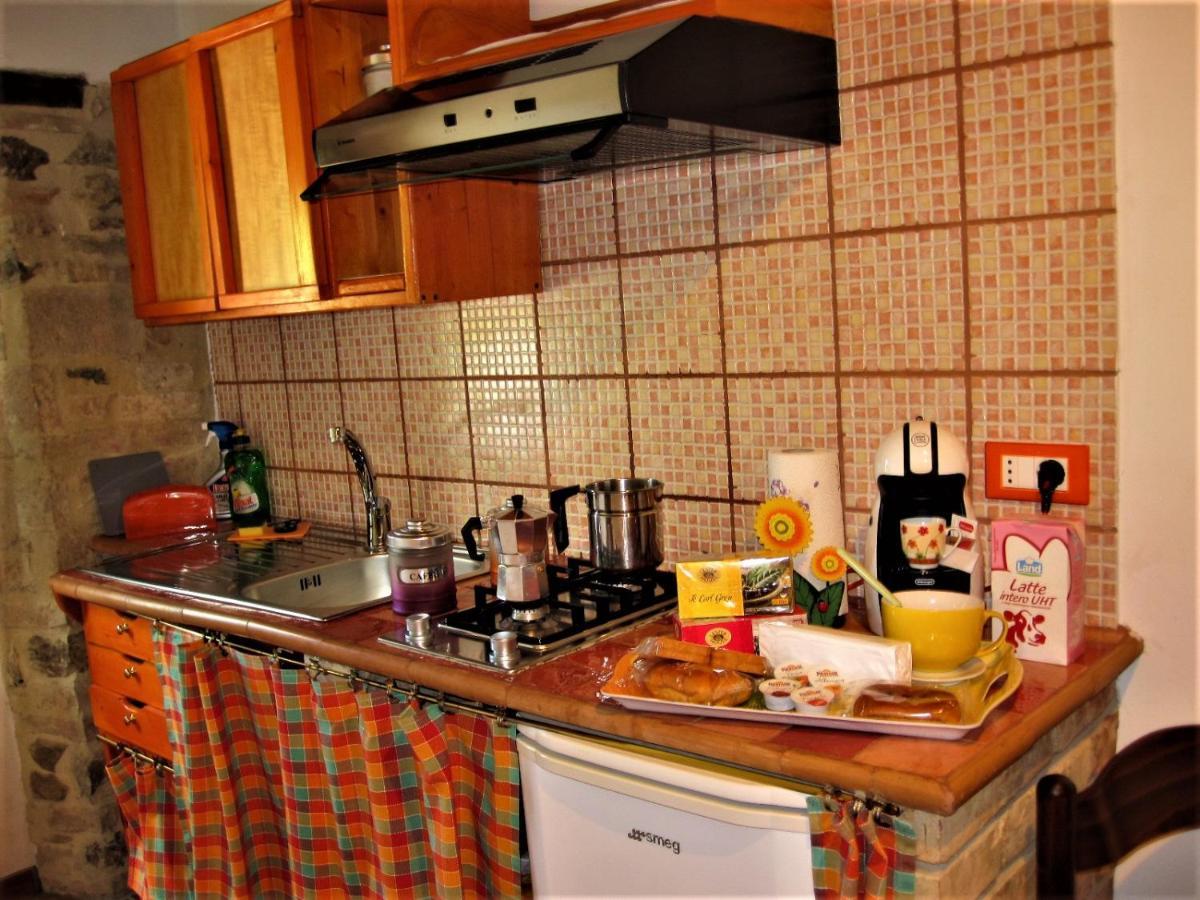 La Pietra Rara B&B Montone  Luaran gambar