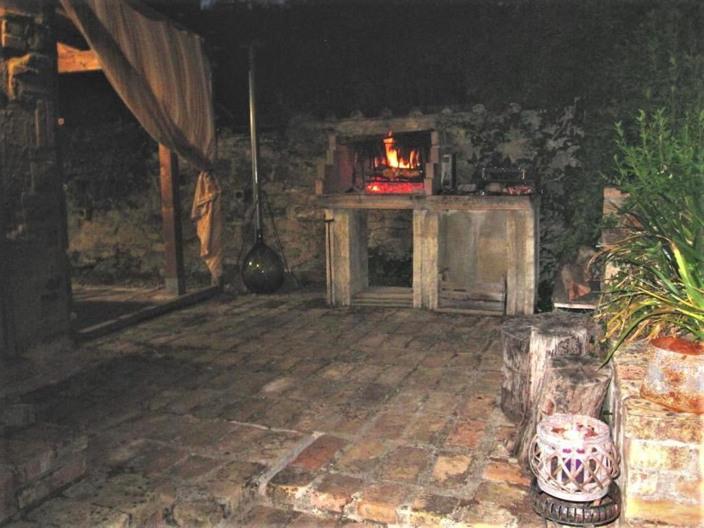 La Pietra Rara B&B Montone  Luaran gambar
